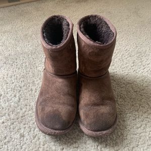 Youth Uggs size 1